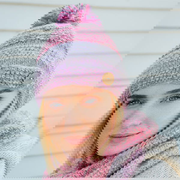 Pachamama Sierra Nevada Bobble Beanie Pink