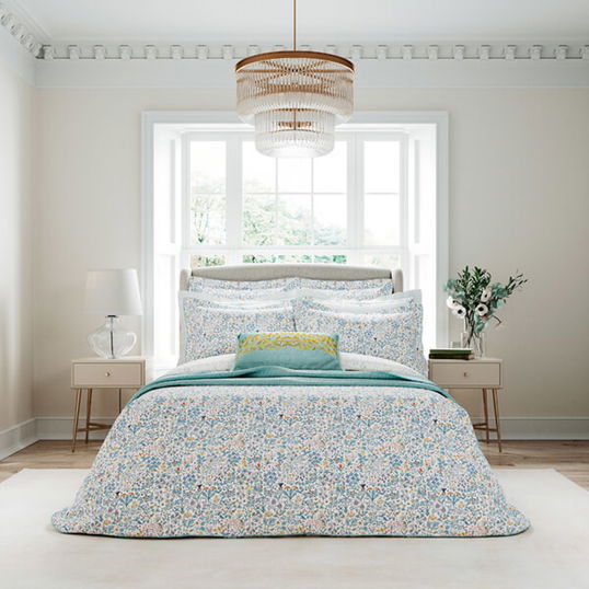V&A Wildflower Walk Duvet Cover King Size Aqua