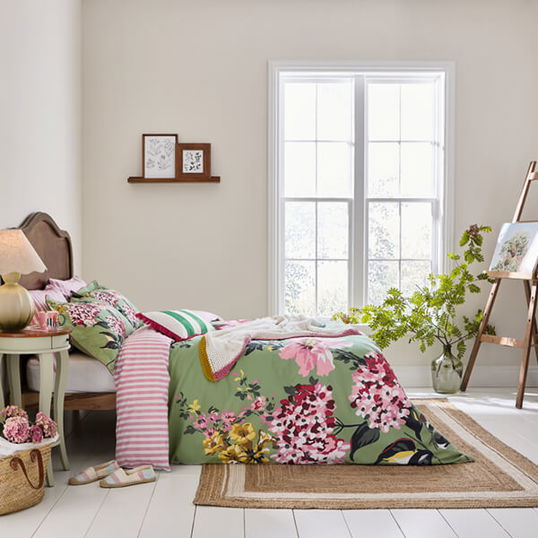 Joules Hydrangea Floral Duvet Cover Set Super King Size Green