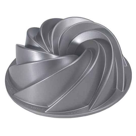 Nordic Ware Heritage Bundt Pan