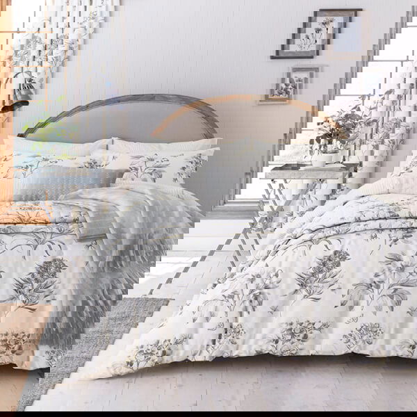 Sanderson Options Etchings & Roses Duvet Cover Set Double Ivory