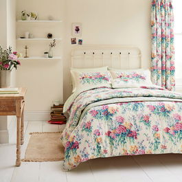 Sanderson Options Sweet Williams Duvet Cover Set Super King Size Peacock