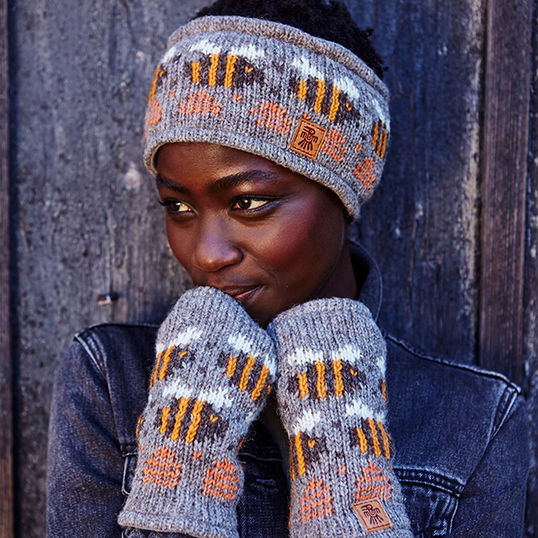 Pachamama Beehive Bark Headband & Handwarmers Set
