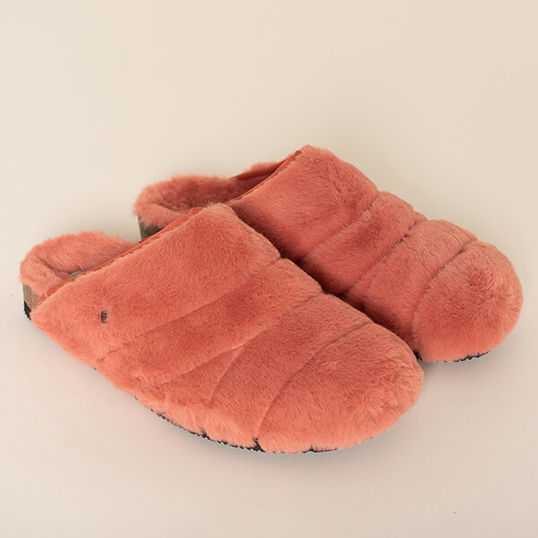 Brakeburn Coral Fluffy Slippers Size 7