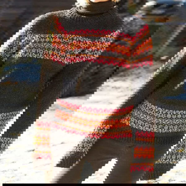 Pachamama Charcoal Shetland Sweater Size S