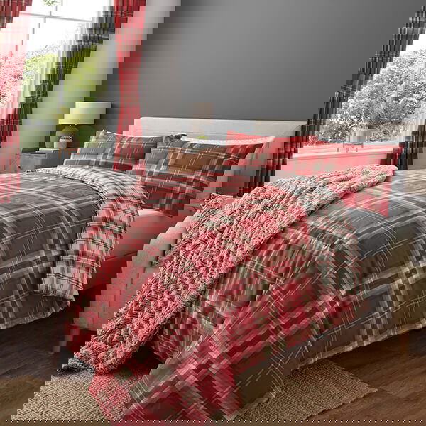 Catherine Lansfield Kelso Double Duvet Set Red