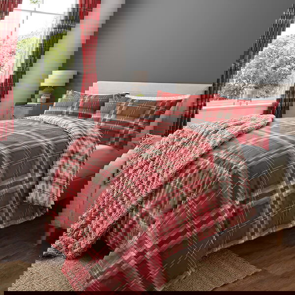 Catherine Lansfield Kelso King Duvet Set Red
