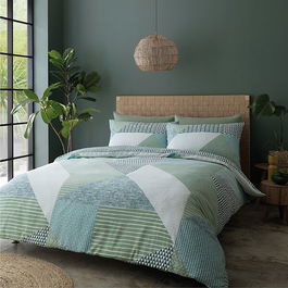 Catherine Lansfield Larsson Geo King Duvet Set Green