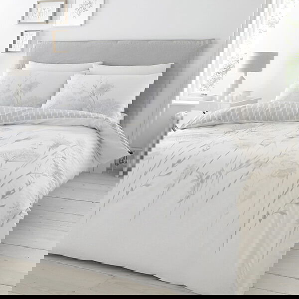 Catherine Lansfield Meadowsweet Floral Double Duvet Set White Grey