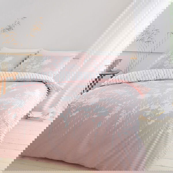 Catherine Lansfield Meadowsweet Floral Super King Duvet Set Blush