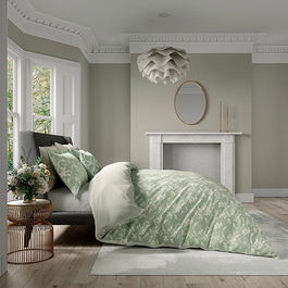 V&A Daffodil Dreams Duvet Cover Set Single Green