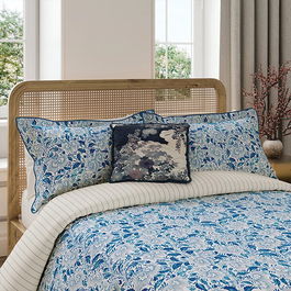 V&A Ornamental Bloom Duvet Cover King Size Indigo